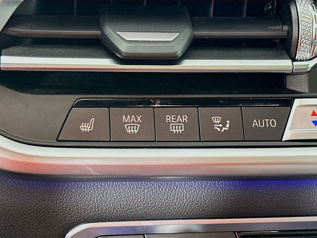 Used 2023 BMW X6 xDrive40i w/ Premium Package image 27