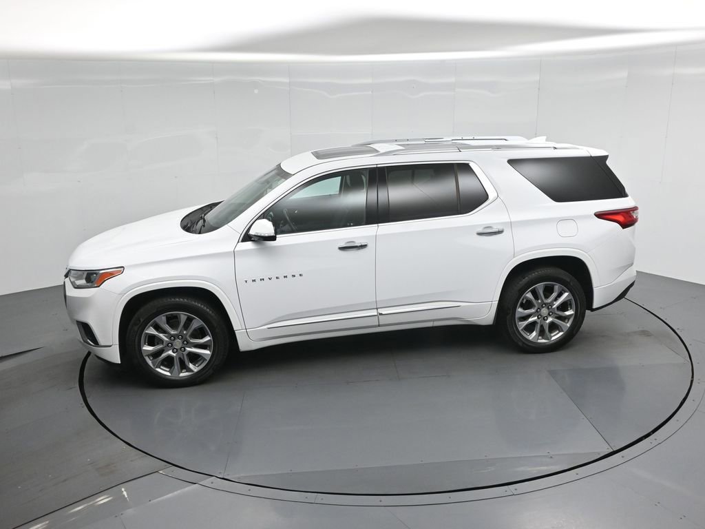 Used 2018 Chevrolet Traverse Premier w/ Driver Confidence II Package FWD image 43
