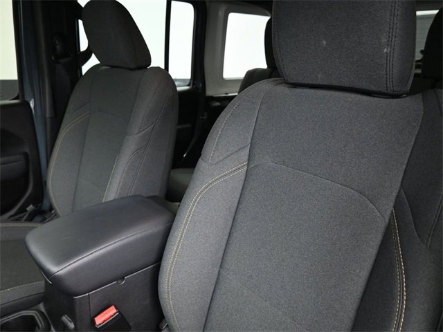 Used 2025 Jeep Wrangler Willys image 19