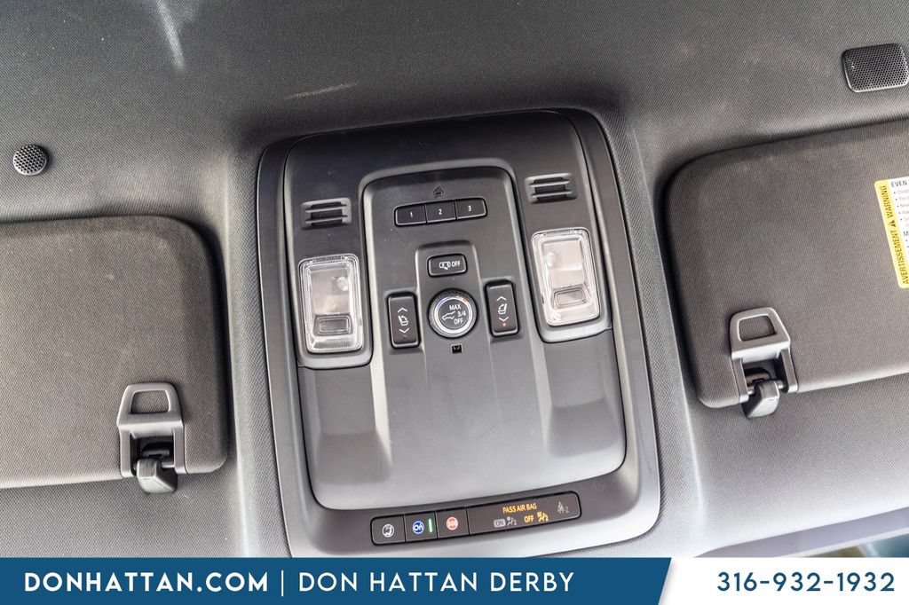 Used 2021 Chevrolet Tahoe High Country AWD/4WD image 16