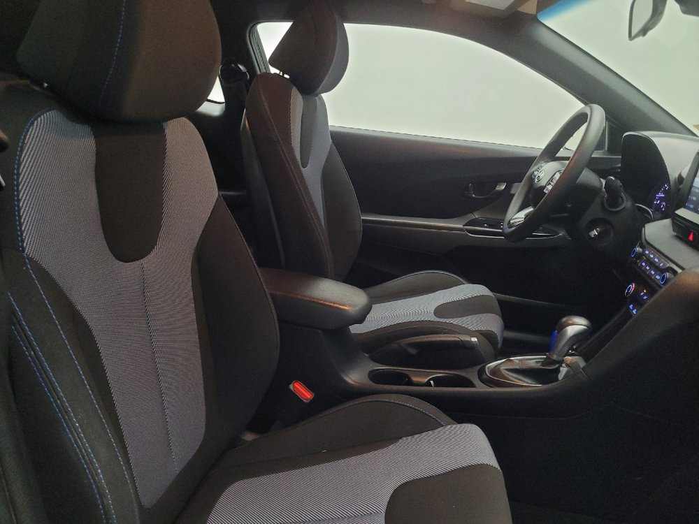 Used 2020 Hyundai Veloster 2.0 FWD image 21