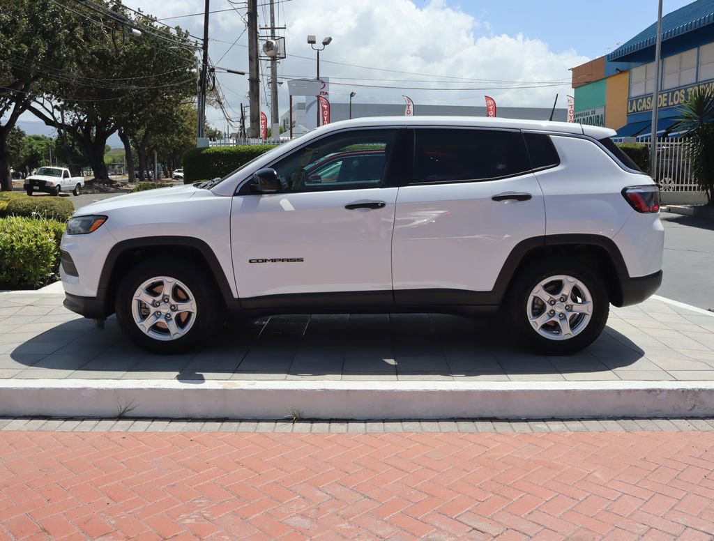 Used 2022 Jeep Compass Sport FWD image 8
