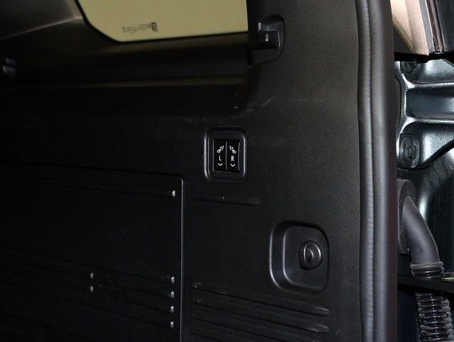 Used 2024 GMC Hummer EV 3X AWD/4WD image 32