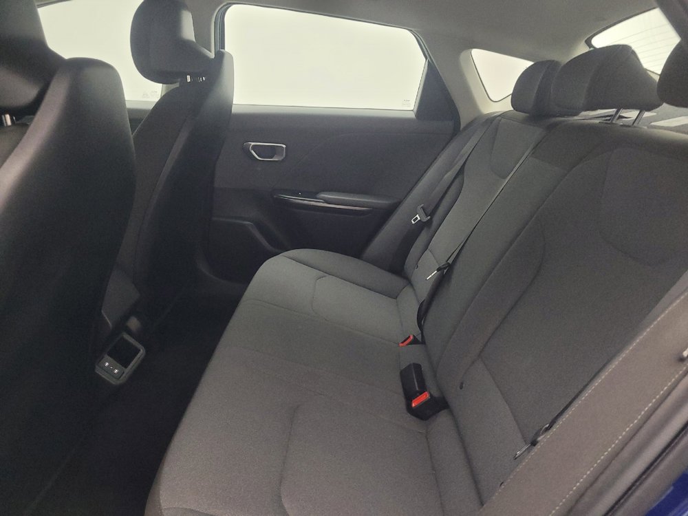 Used 2025 Kia K4 FWD image 18