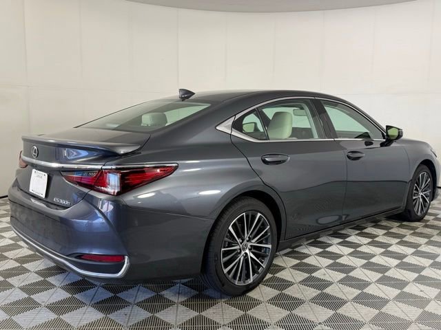 Certified 2025 Lexus ES 300h 300h w/ Premium Package image 8