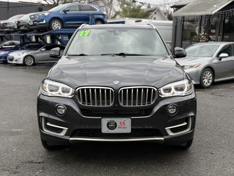 Used 2017 BMW X5 xDrive40e image 9