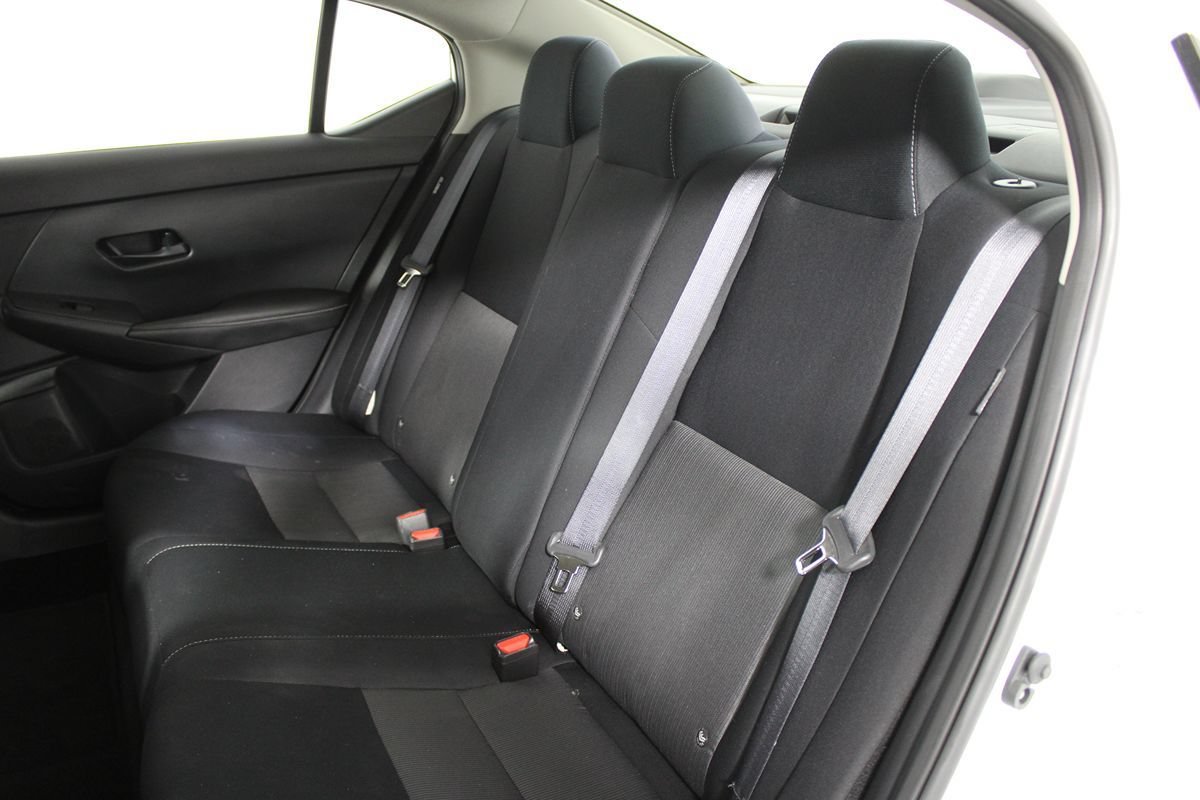 Used 2024 Nissan Sentra SV FWD image 27