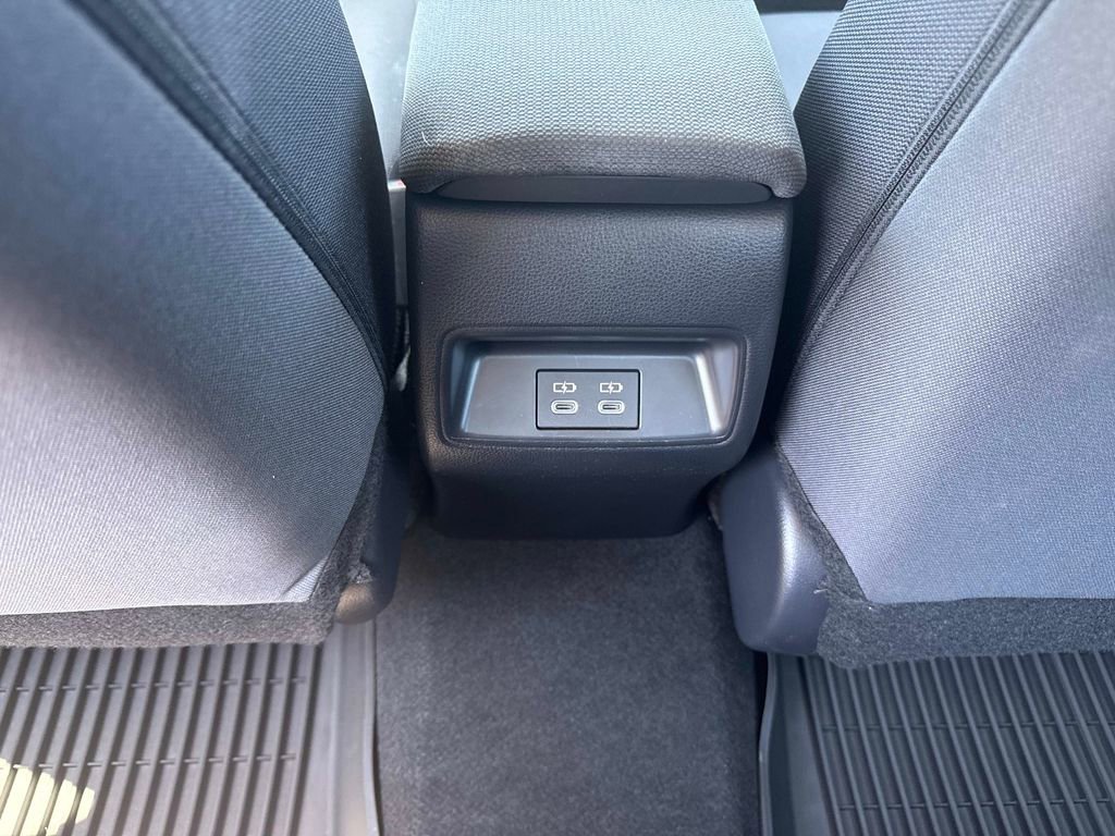 Used 2025 Toyota Corolla LE image 14