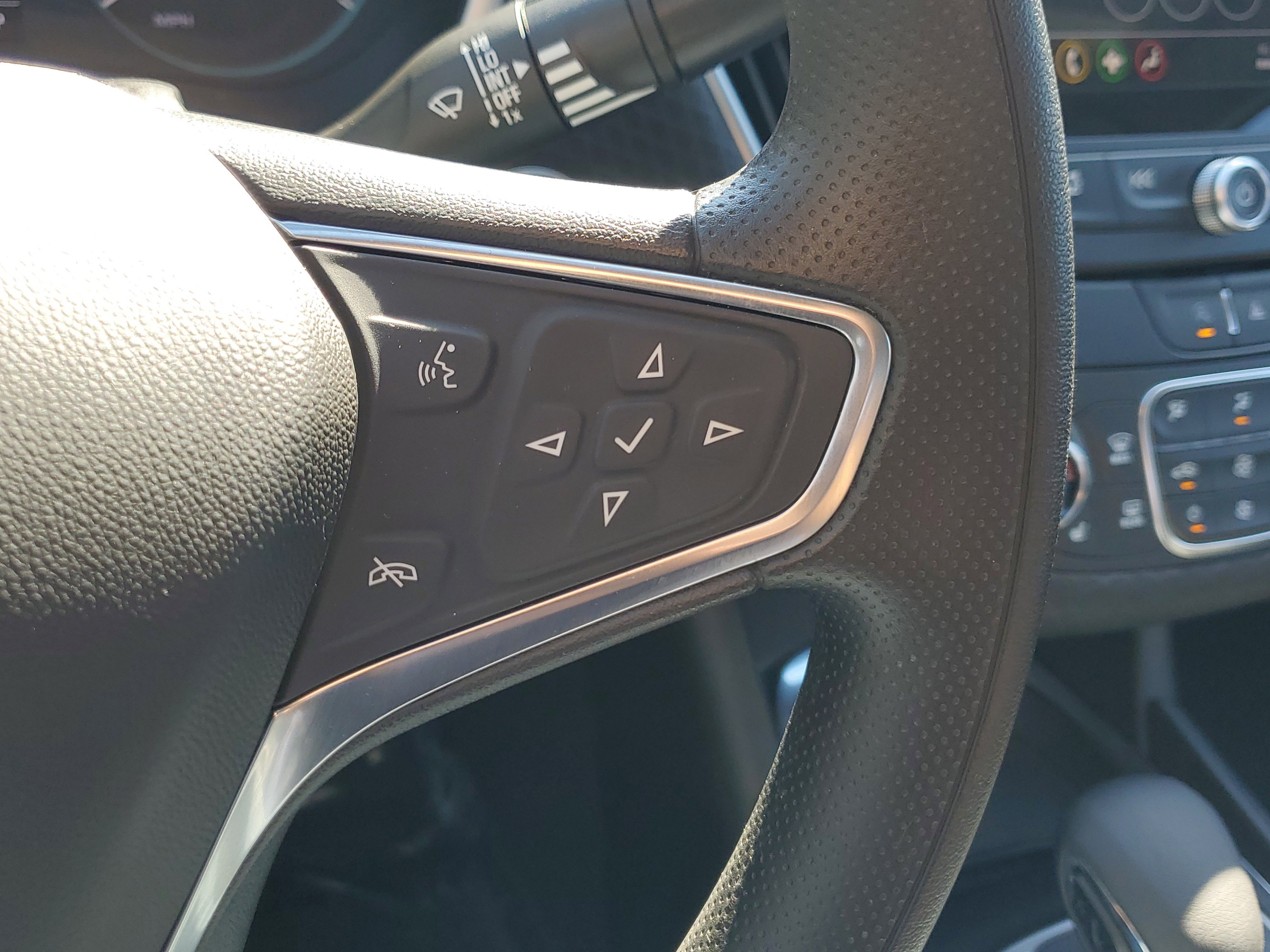 Used 2024 Chevrolet Malibu LT image 23