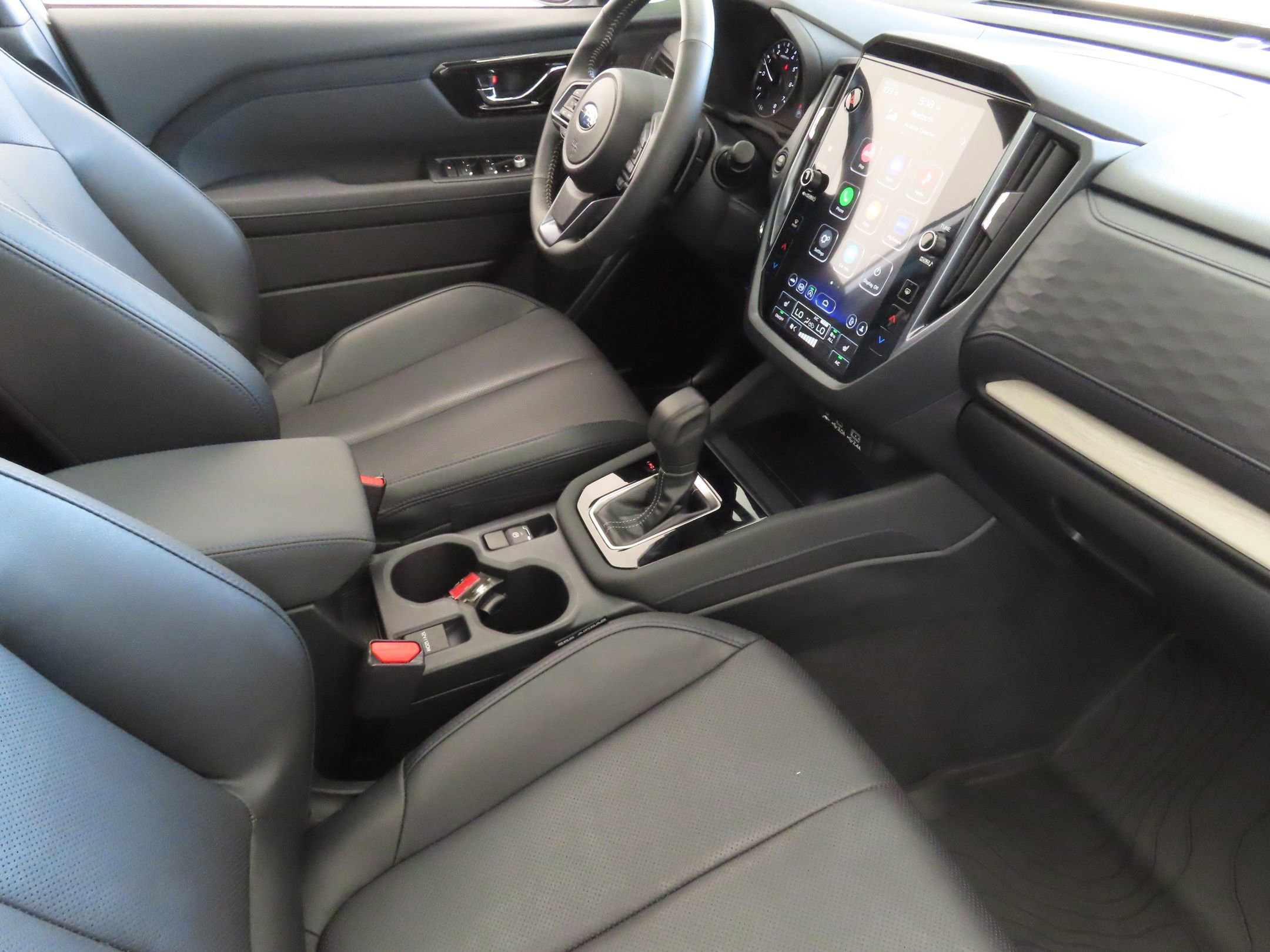 Used 2025 Subaru Forester Limited image 28