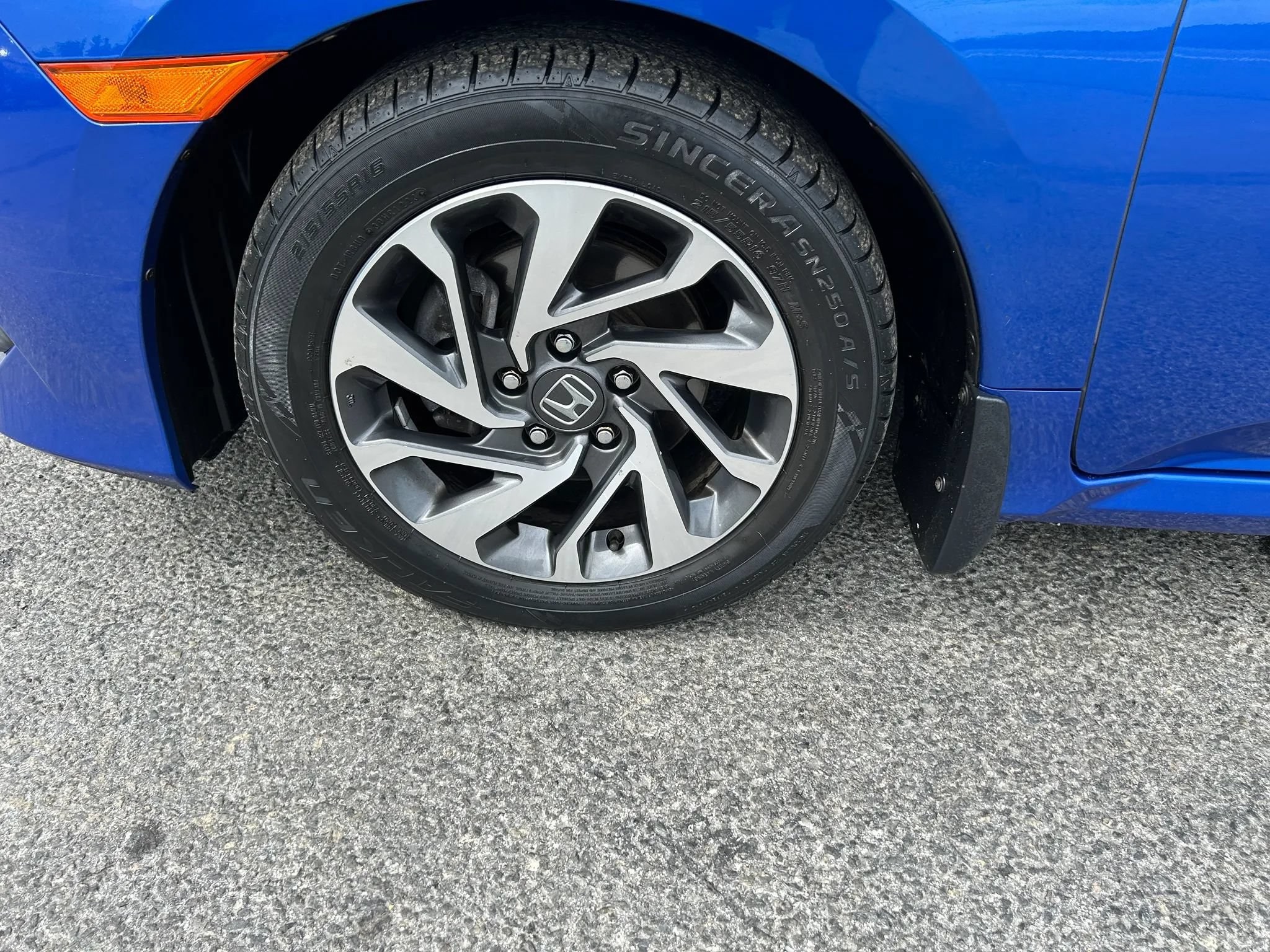 Used 2018 Honda Civic EX image 22