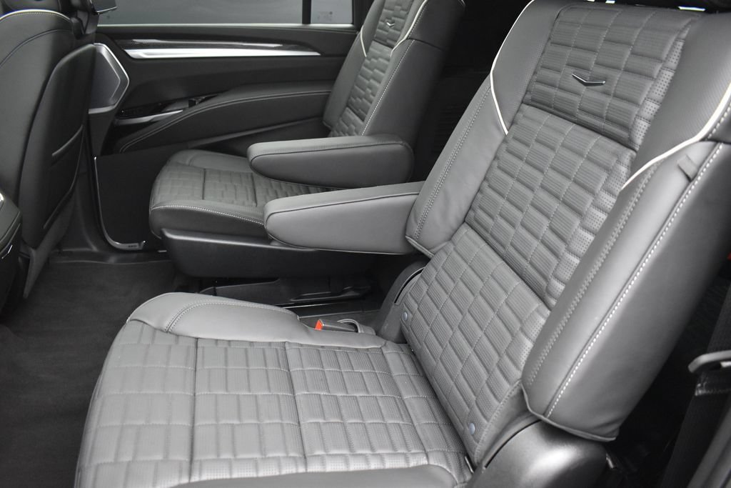 Certified 2026 Cadillac Escalade ESV V AWD/4WD image 23