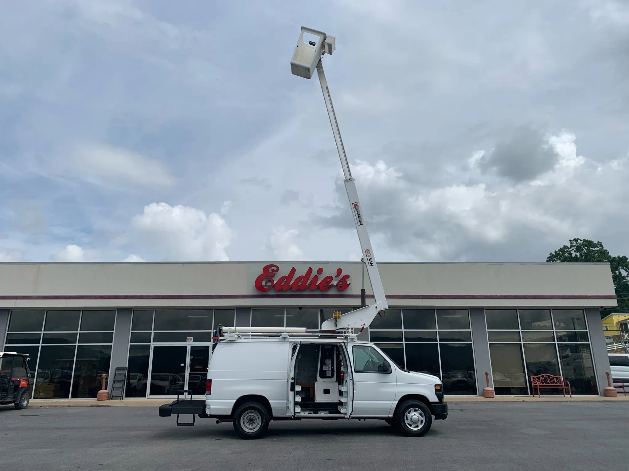 Used 2012 Ford E-350 and Econoline 350 Super Duty w/ Commercial Cargo Van Pkg RWD image 40