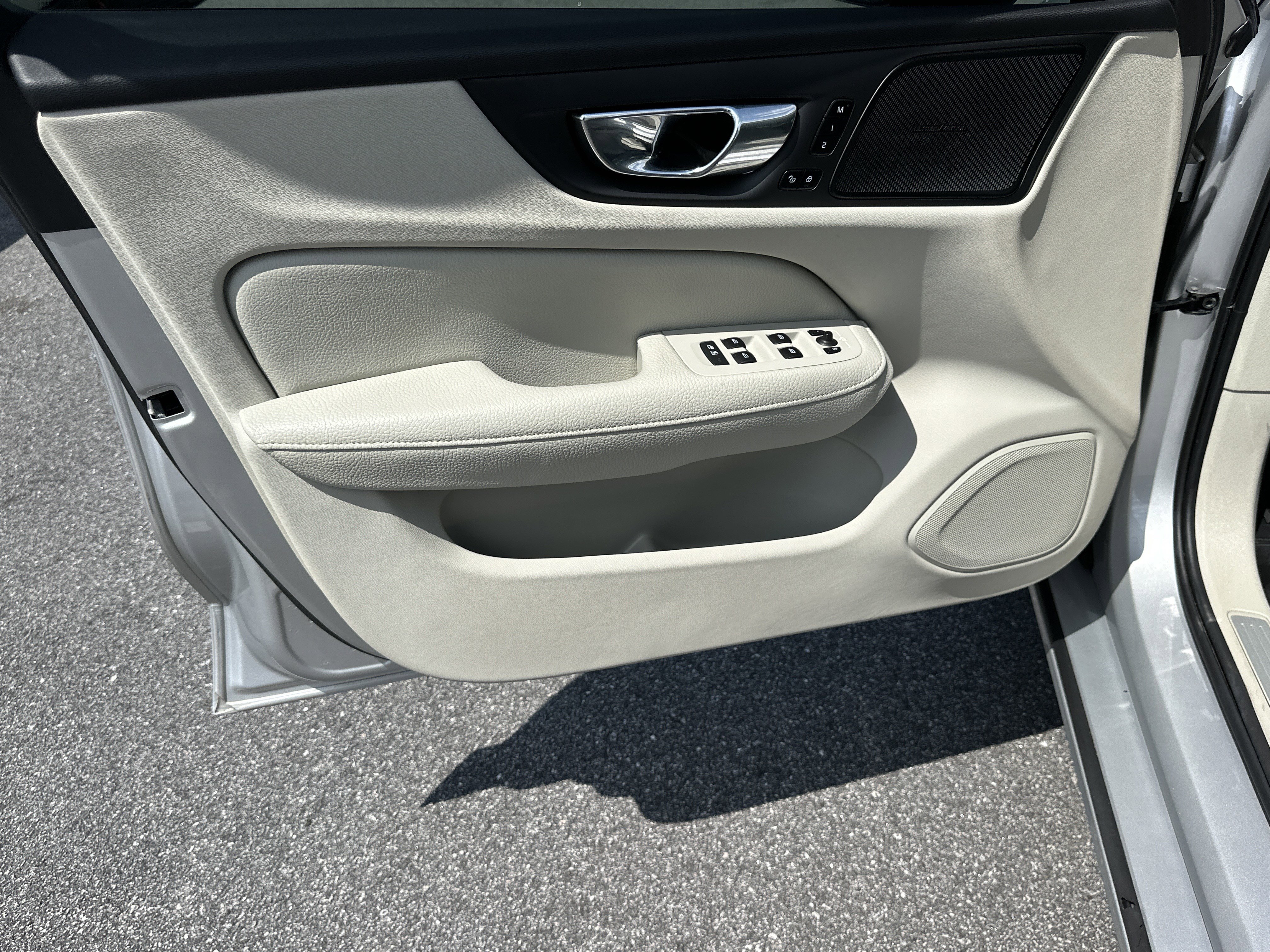 Used 2022 Volvo S60 B5 Inscription FWD image 20