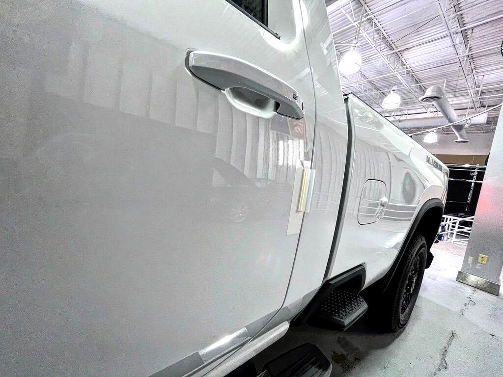 Used 2022 Chevrolet Silverado 3500 LT w/ Convenience Package image 4