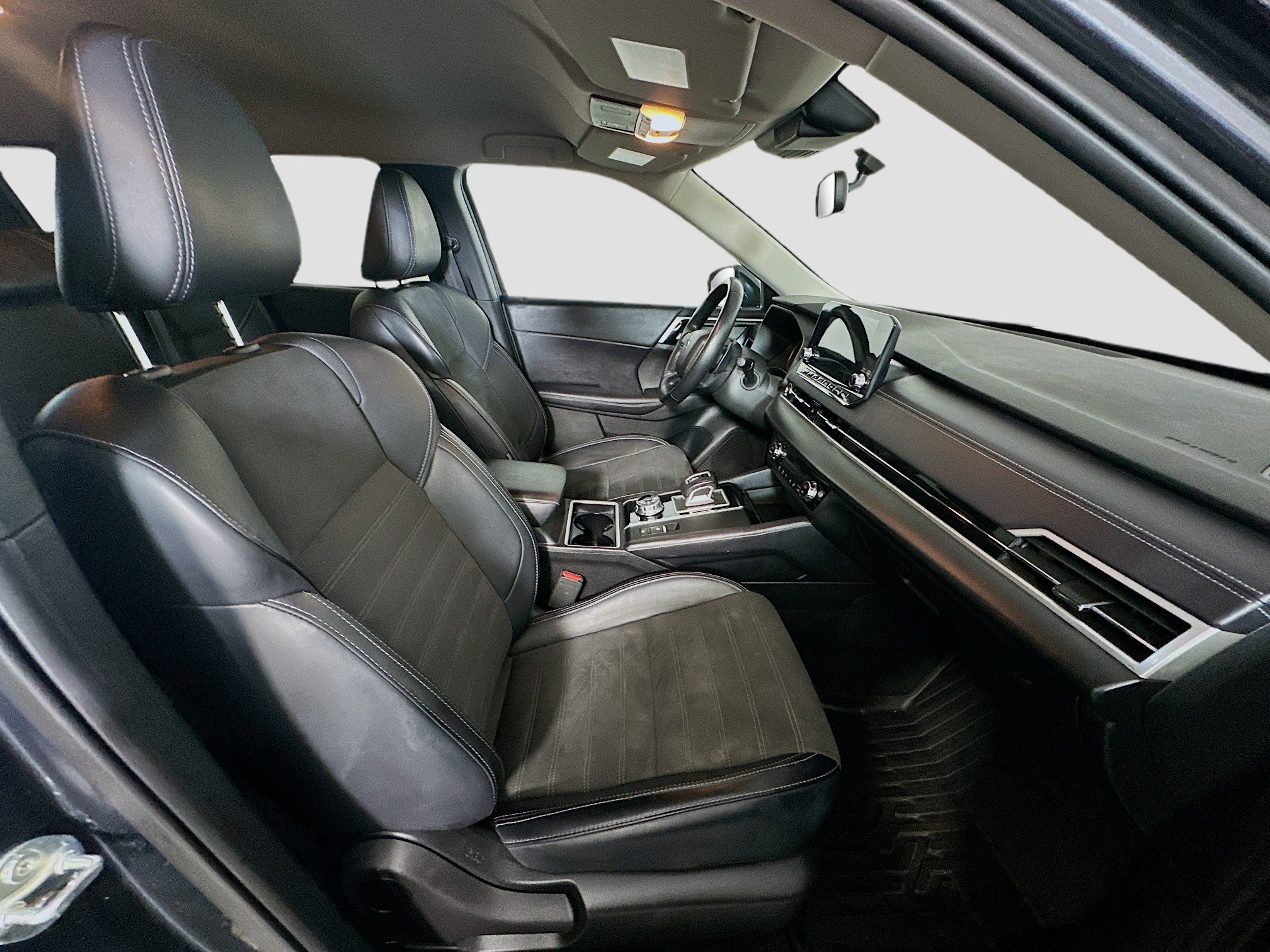 Used 2024 Mitsubishi Outlander SE FWD image 34