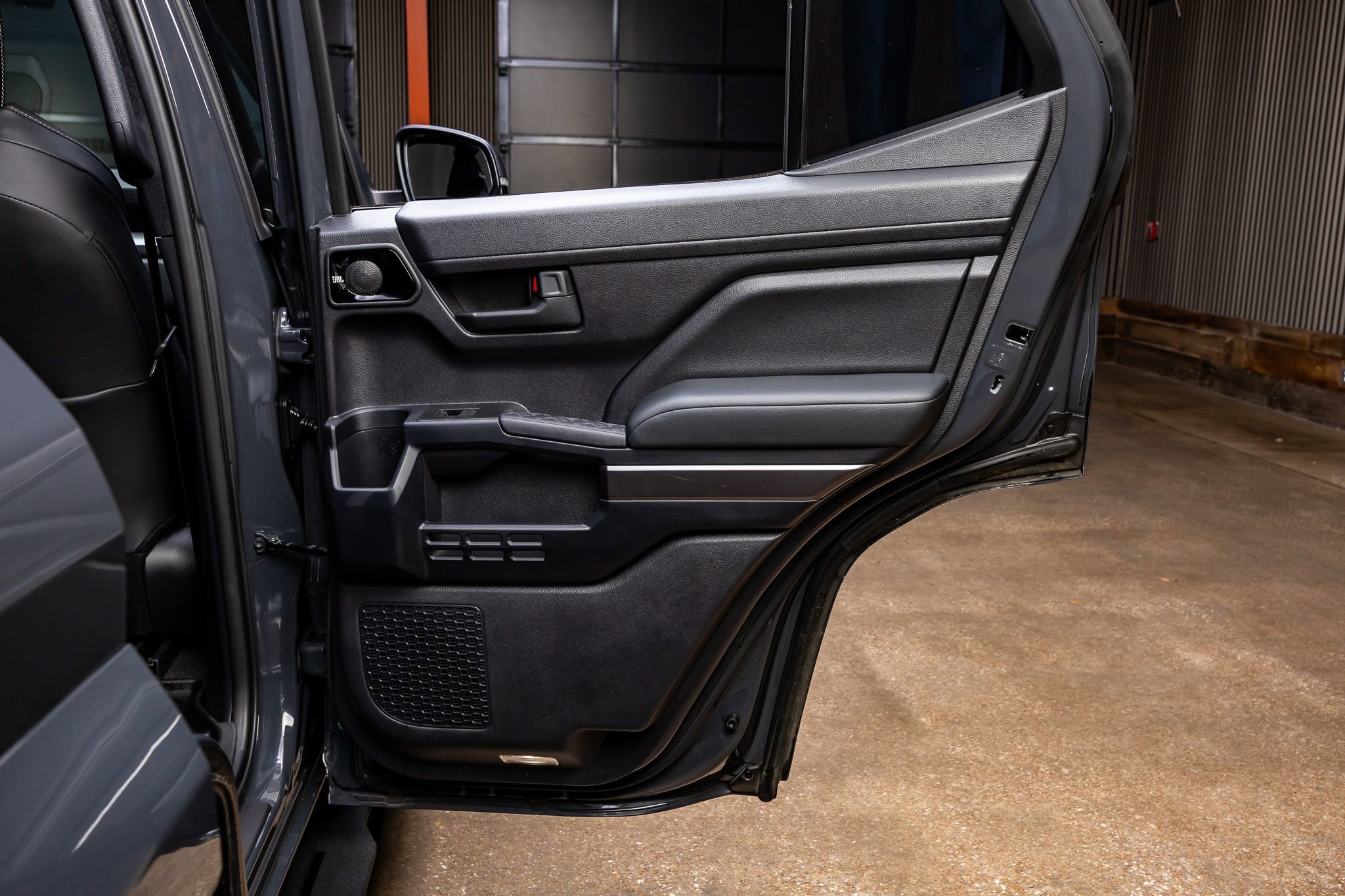 Used 2025 Toyota 4Runner TRD Sport Premium AWD/4WD image 38