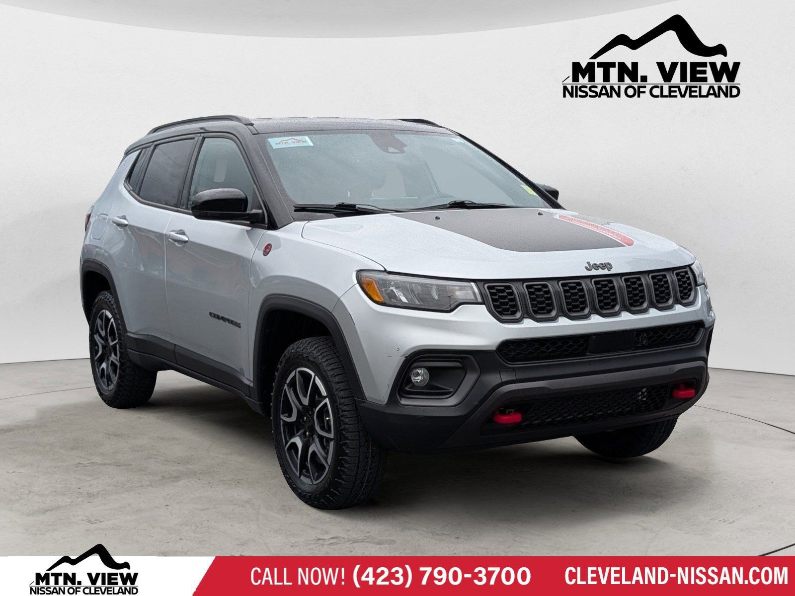Used 2024 Jeep Compass Trailhawk