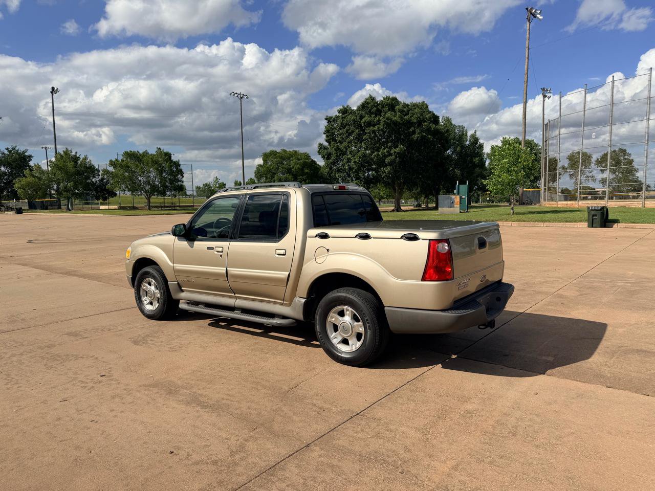 Used 2002 Ford Explorer Sport Trac 2WD image 6
