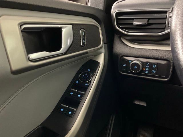 Used 2021 Ford Explorer XLT w/ Equipment Group 202A image 19