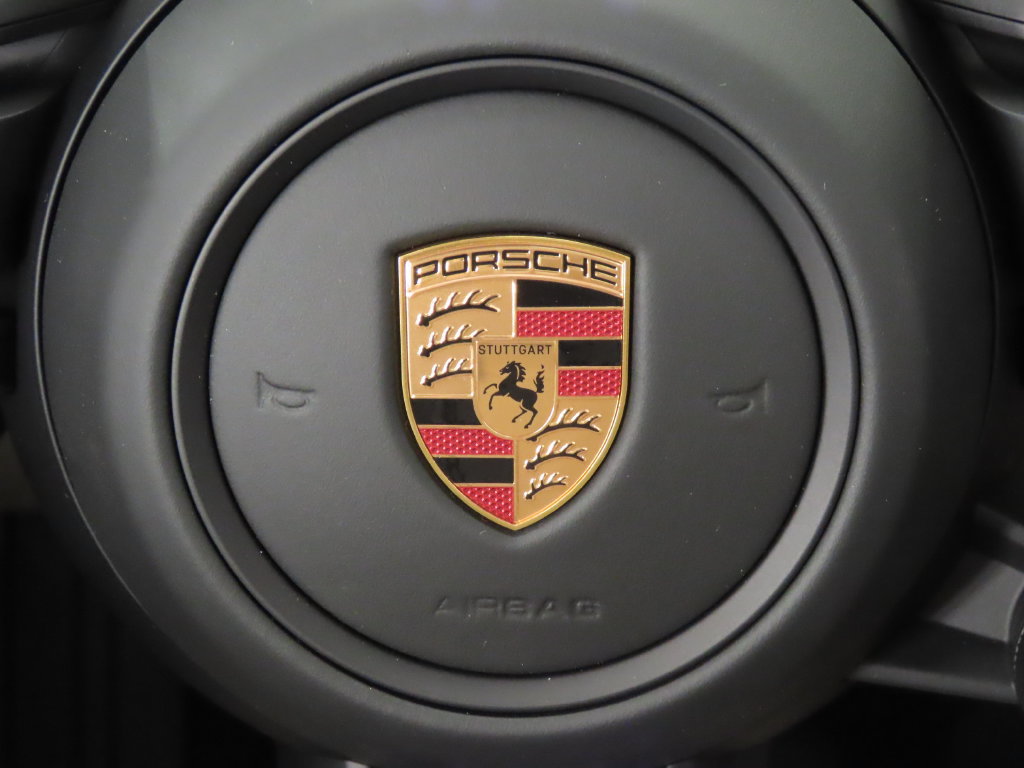 New 2026 Porsche Macan Electric RWD image 21