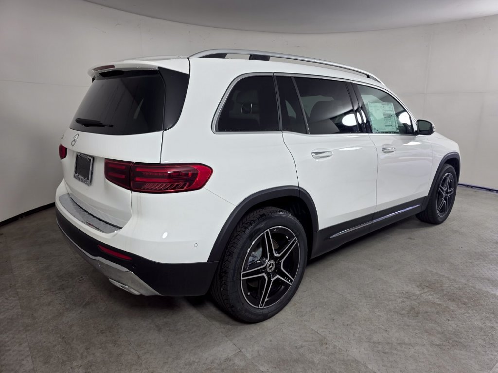 New 2026 Mercedes-Benz GLB 250 image 4