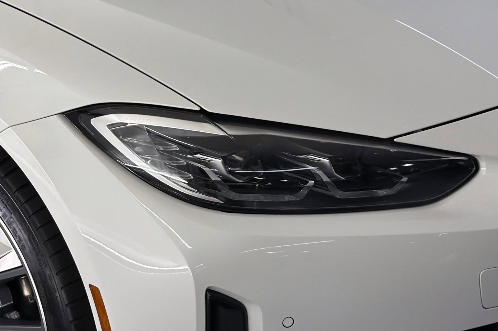 Used 2023 BMW i4 eDrive35 RWD image 10
