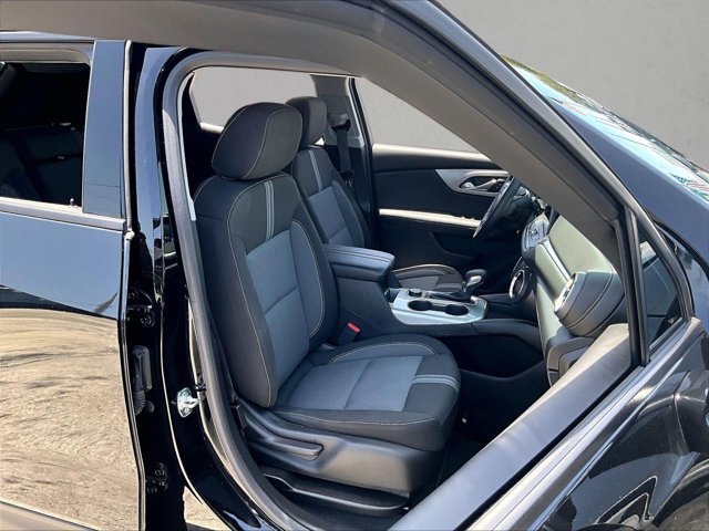 Certified 2024 Chevrolet Blazer LT FWD image 9