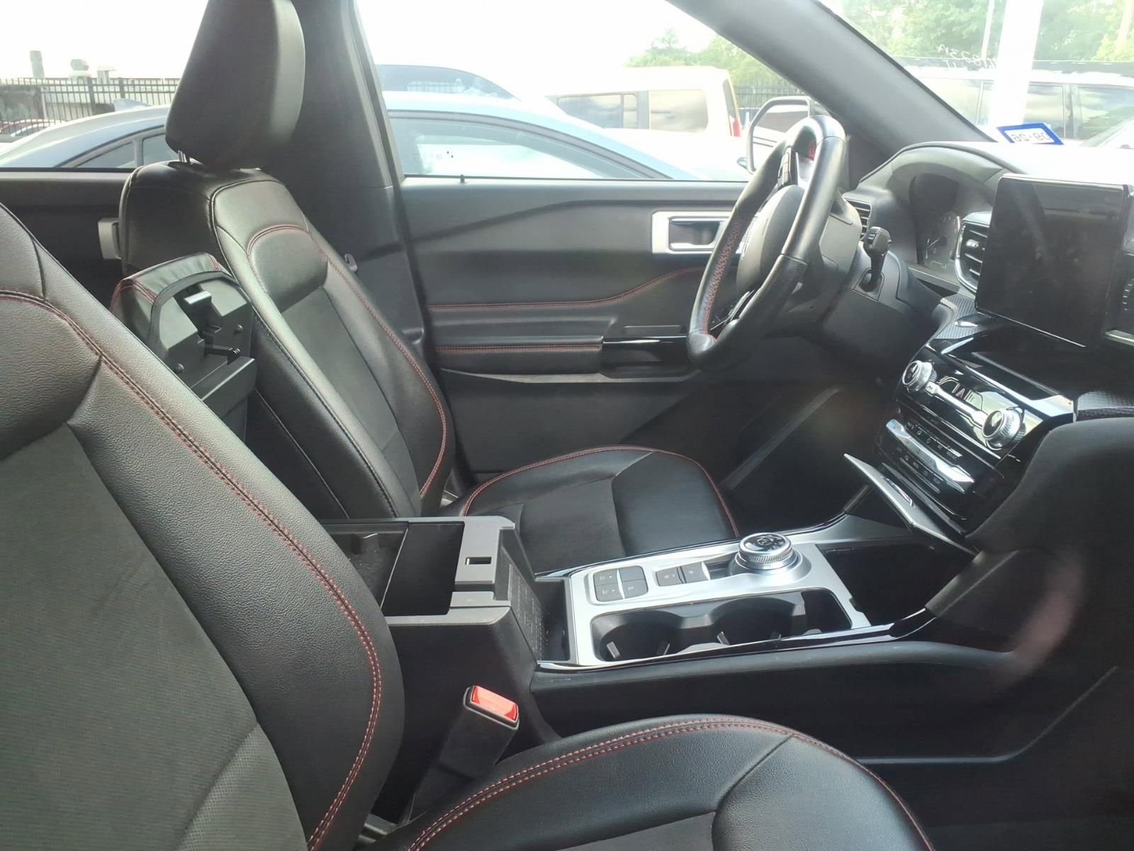 Used 2022 Ford Explorer ST-Line w/ Class IV Trailer Tow Package RWD image 8