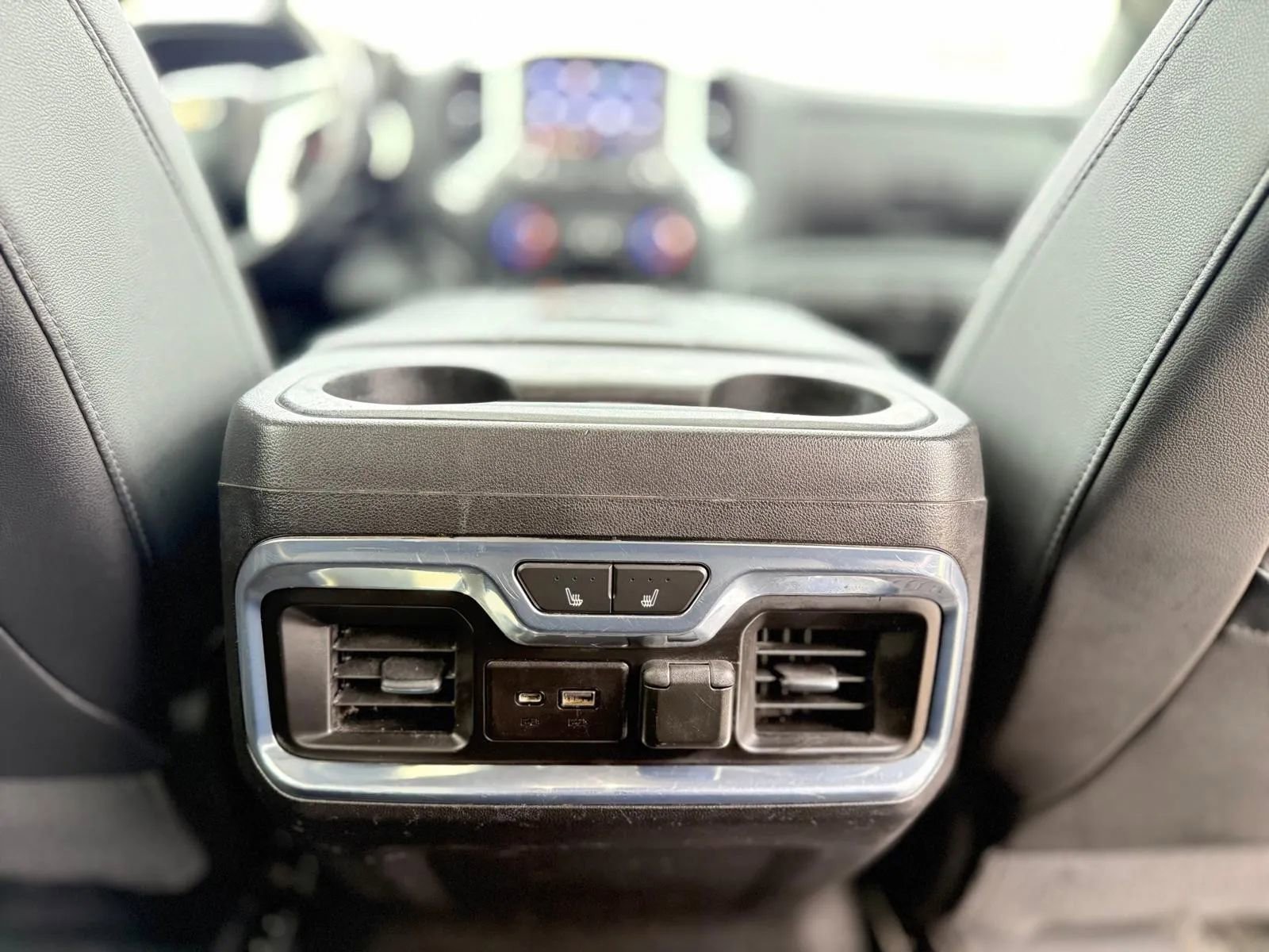 Used 2020 Chevrolet Silverado 2500 LTZ w/ LTZ Plus Package image 35