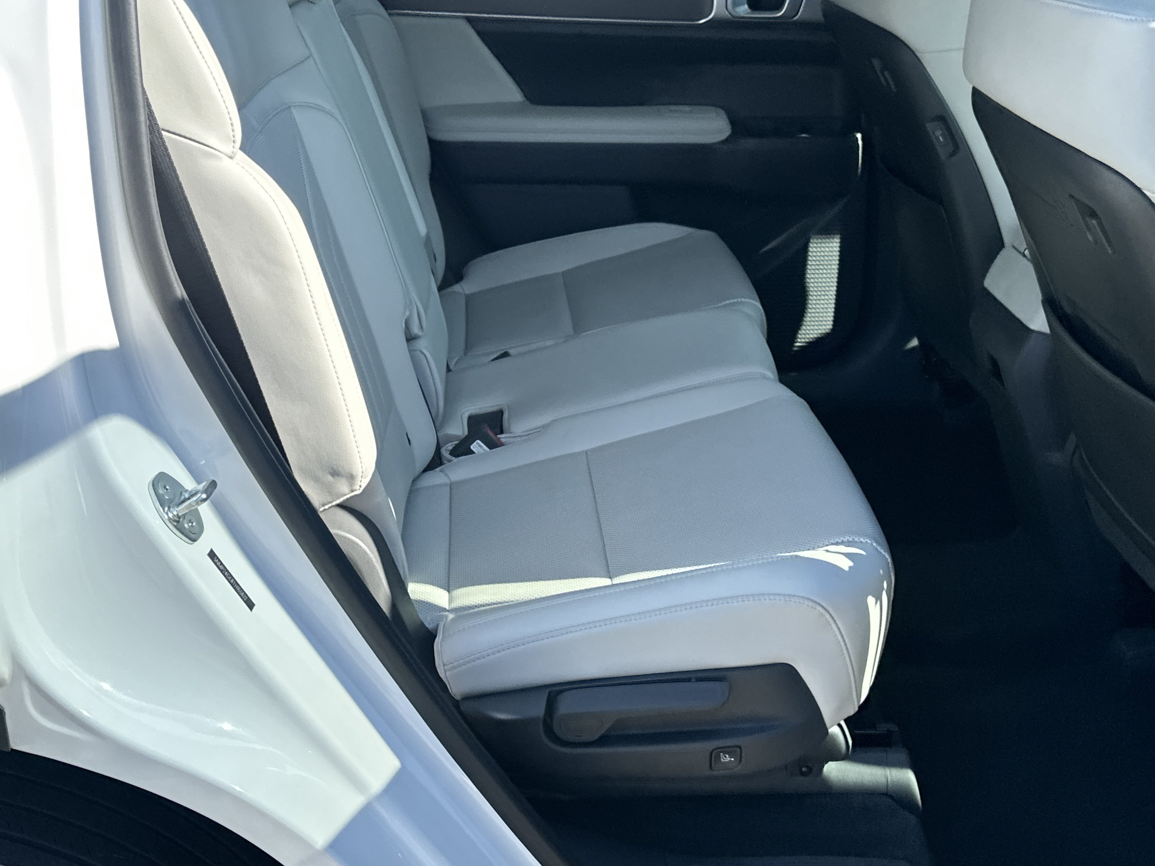 Used 2026 Hyundai Santa Fe SEL FWD image 15