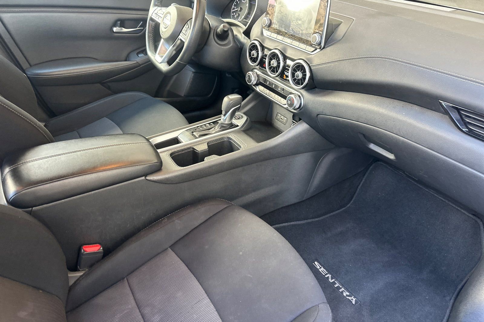 Used 2023 Nissan Sentra SV FWD image 18