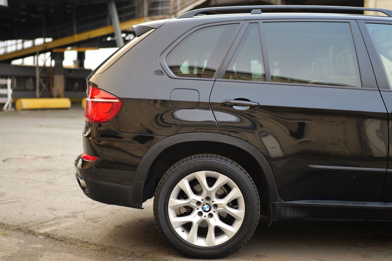Used 2011 BMW X5 xDrive35i image 19