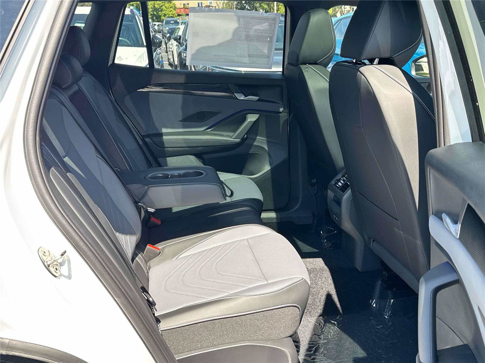 New 2026 Volkswagen Tiguan SE R-Line FWD image 28