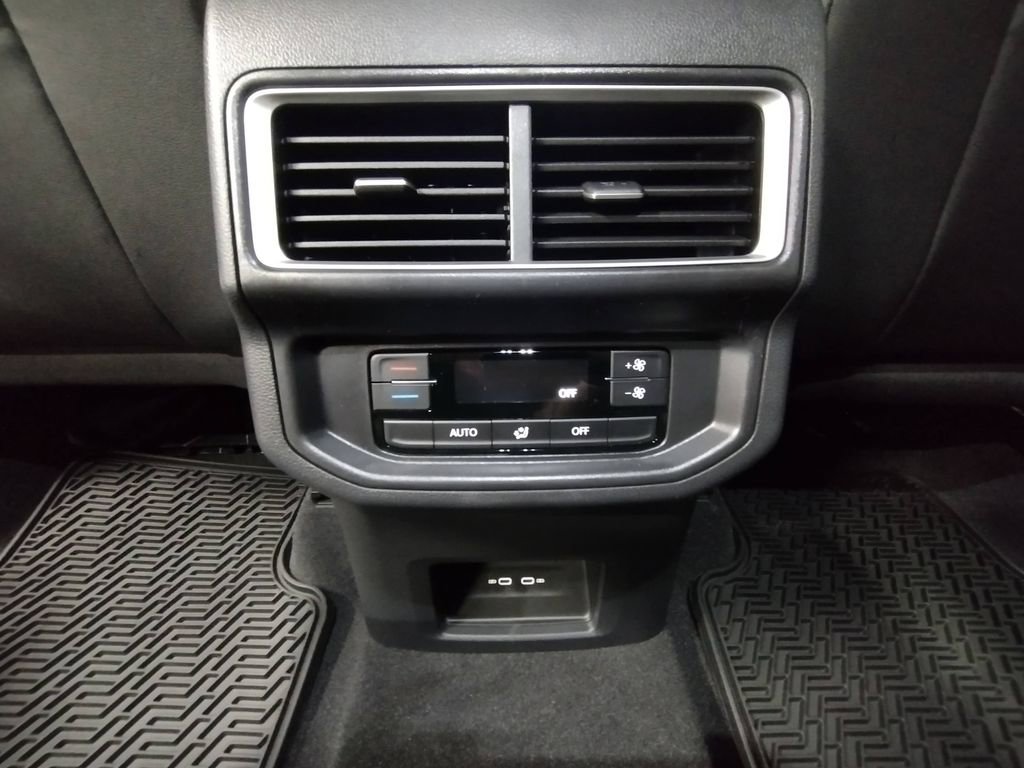 New 2026 Volkswagen Atlas SE image 37