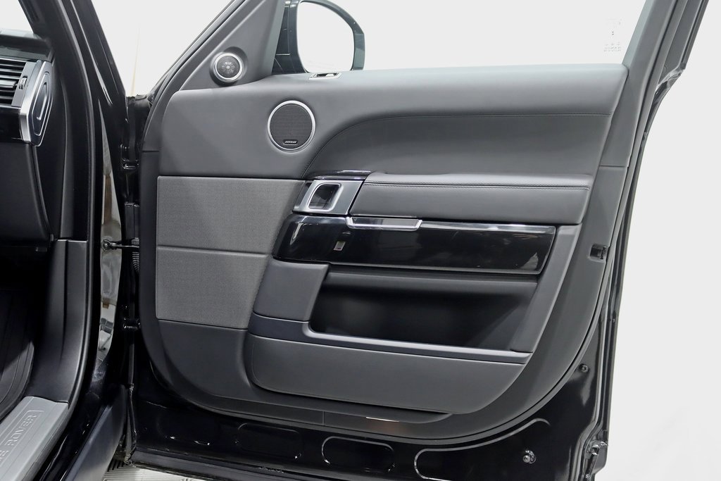 Used 2022 Land Rover Range Rover Sport HST image 34