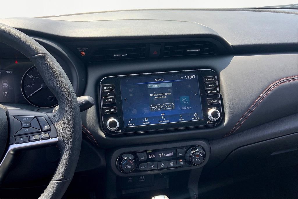 Used 2024 Nissan Kicks SR w/ SR Premium Package image 9