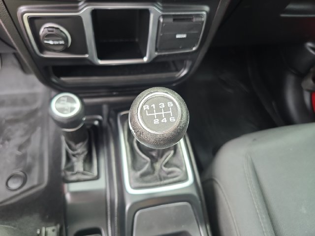 Used 2019 Jeep Wrangler Sport AWD/4WD image 20