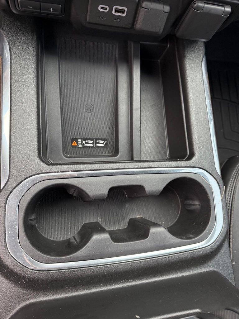 Used 2023 Chevrolet Silverado 2500 High Country w/ Safety Package II image 10