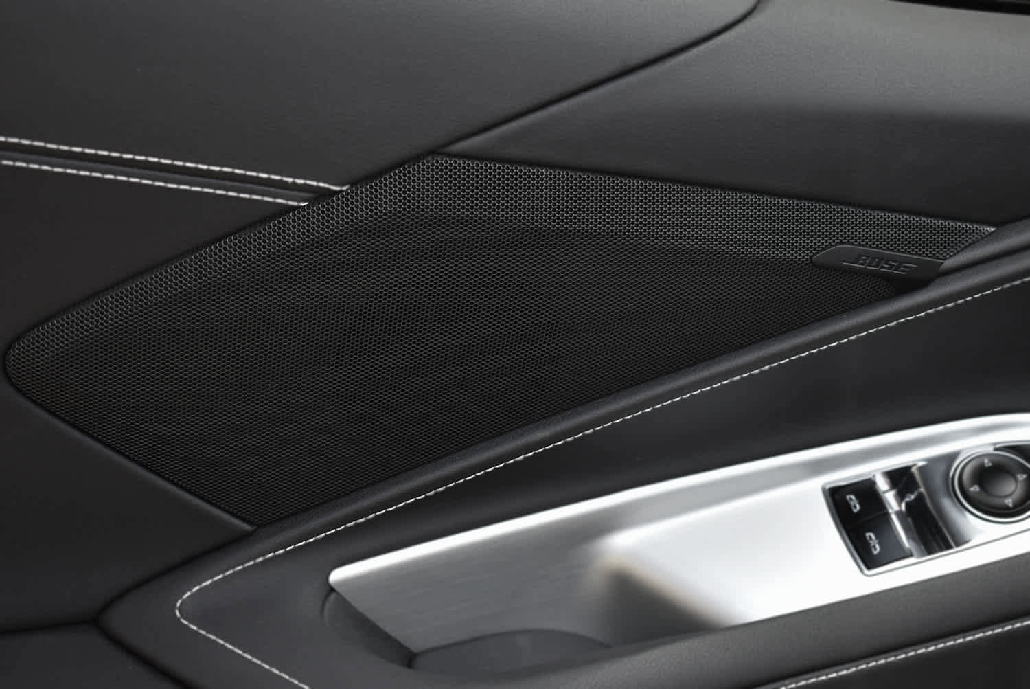 Used 2025 Chevrolet Corvette Z06 RWD image 40