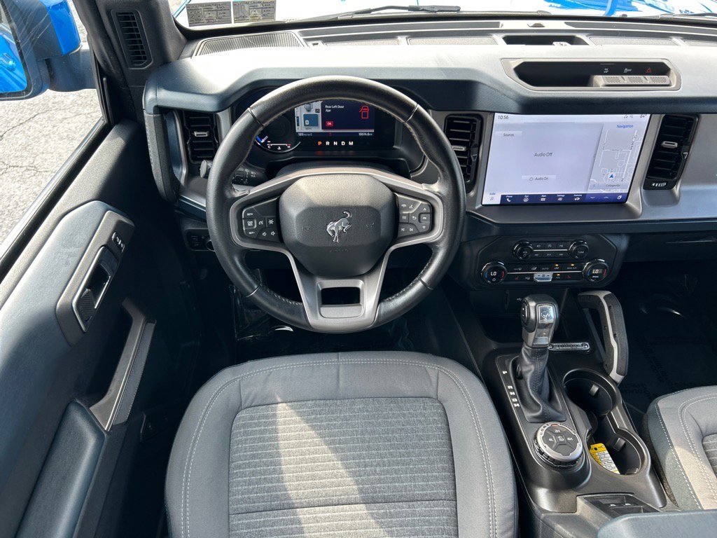 Used 2023 Ford Bronco Outer Banks image 2