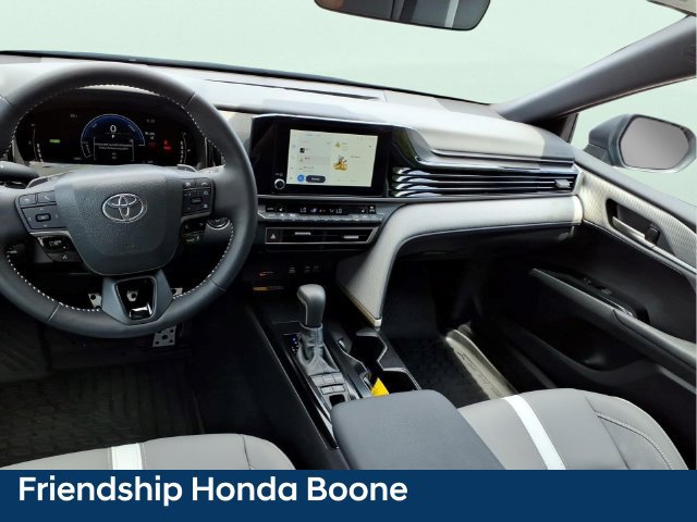 Used 2026 Toyota Camry SE w/ Convenience Package FWD image 19