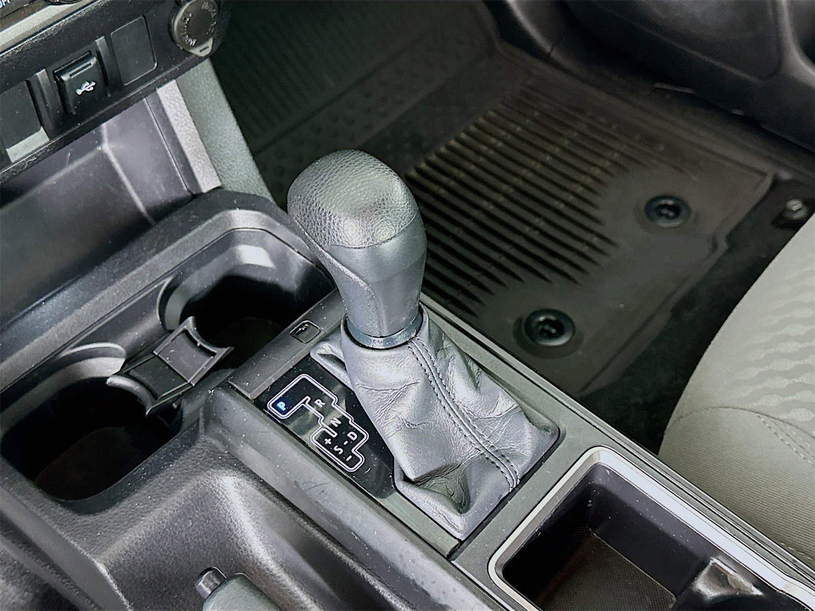 Certified 2022 Toyota Tacoma SR image 17