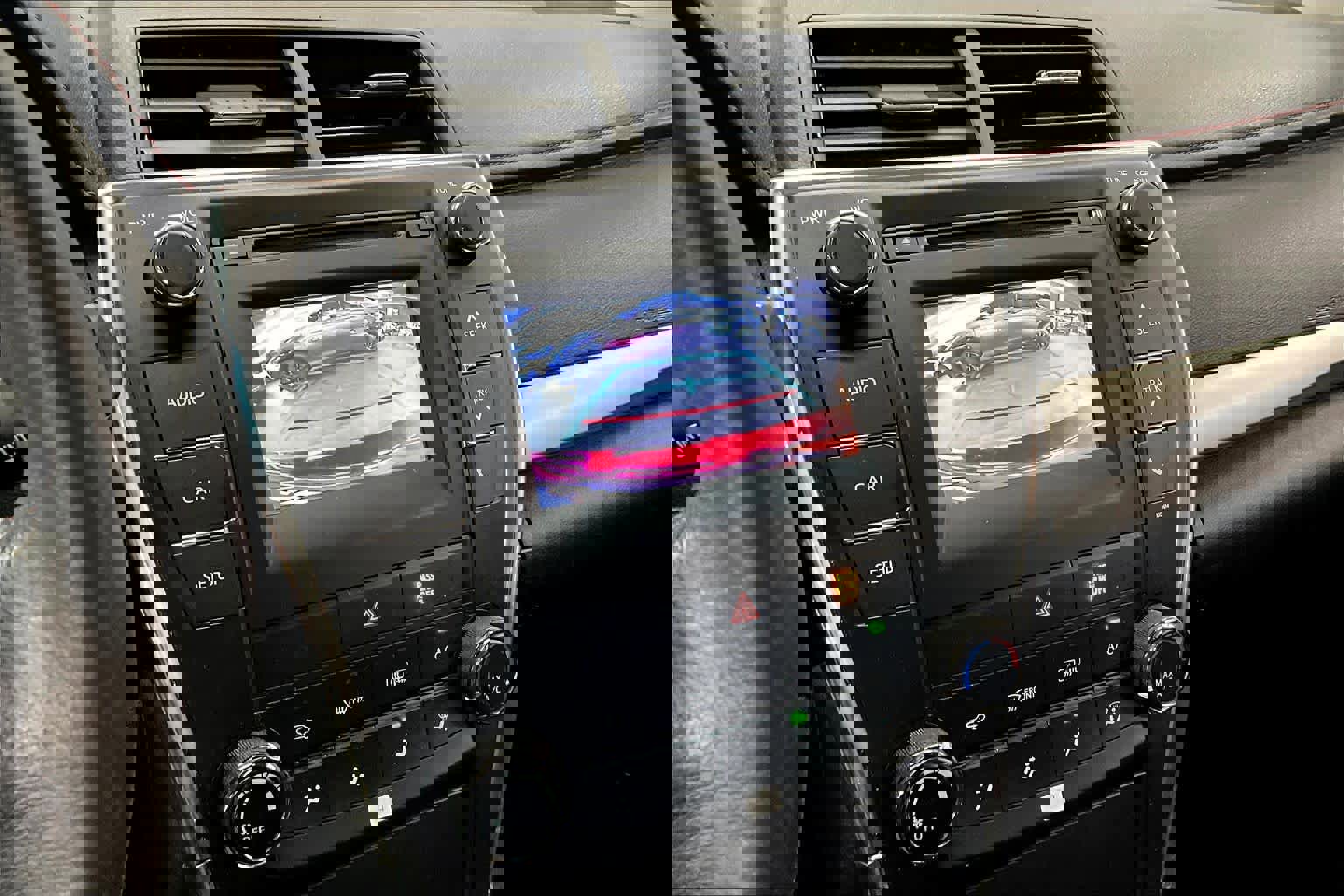 Used 2017 Toyota Camry SE w/ Protection Package (Q2) image 26