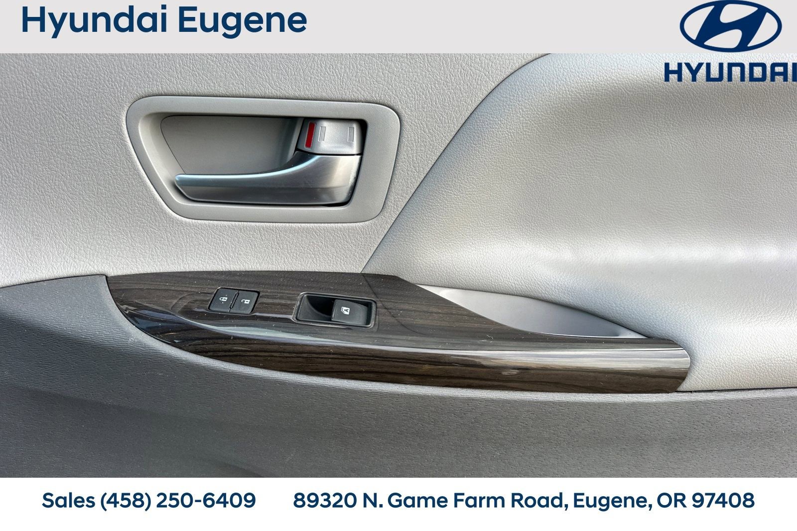 Used 2016 Toyota Sienna XLE image 23