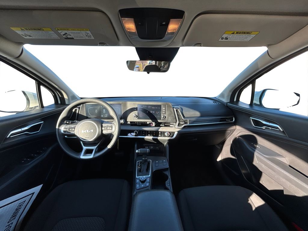 Used 2023 Kia Sportage LX image 17
