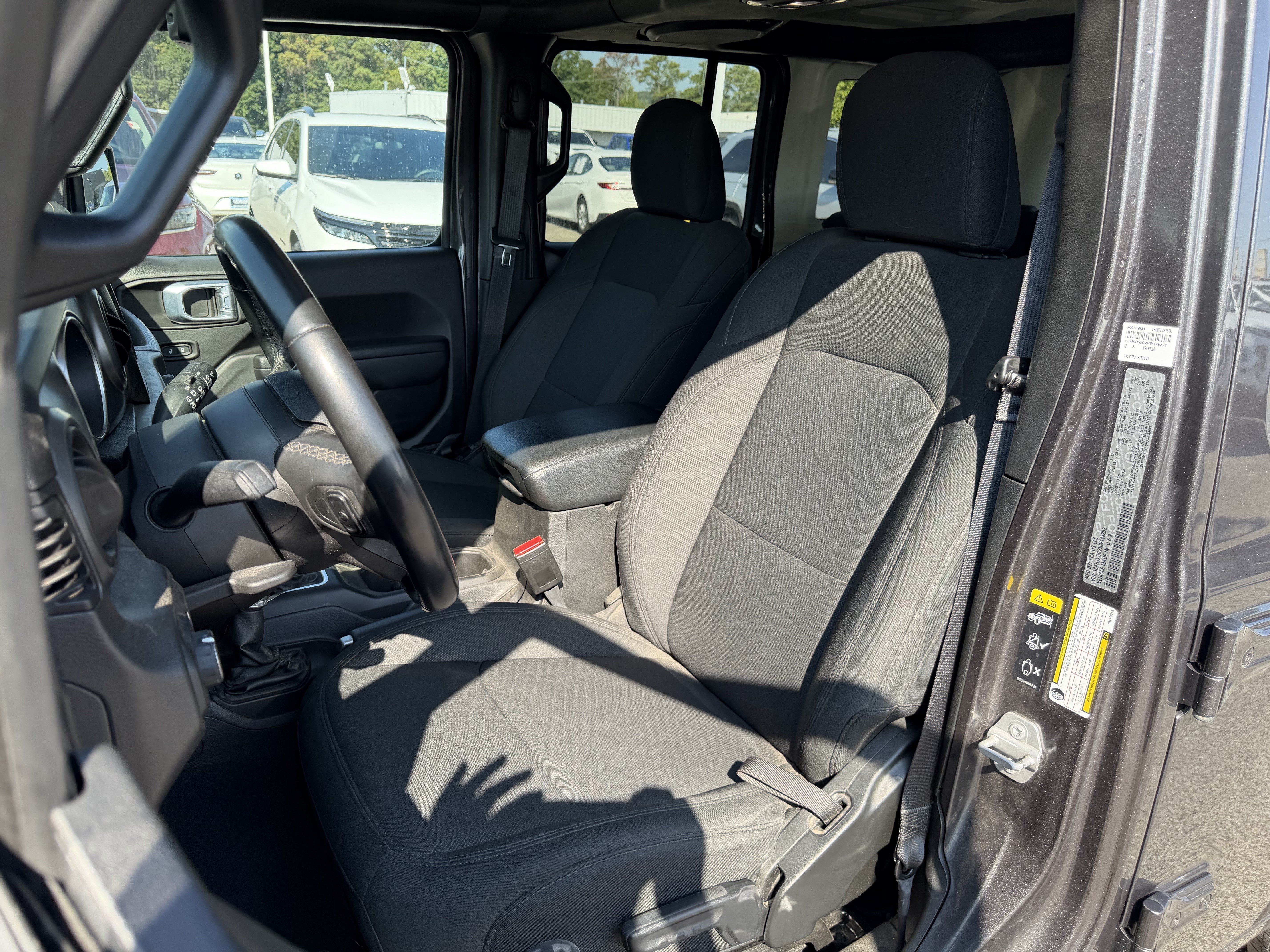 Used 2022 Jeep Wrangler Unlimited Sport AWD/4WD image 12