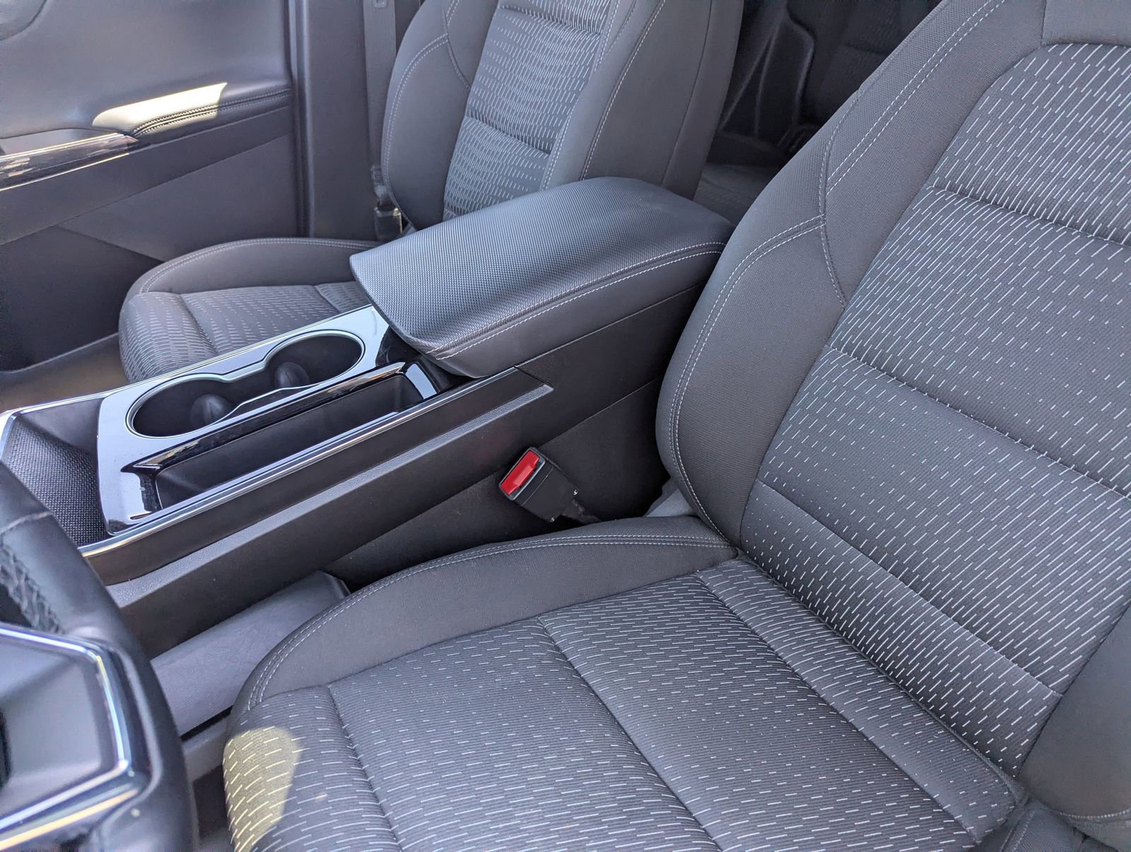 Used 2025 Chevrolet Equinox LT AWD/4WD image 19