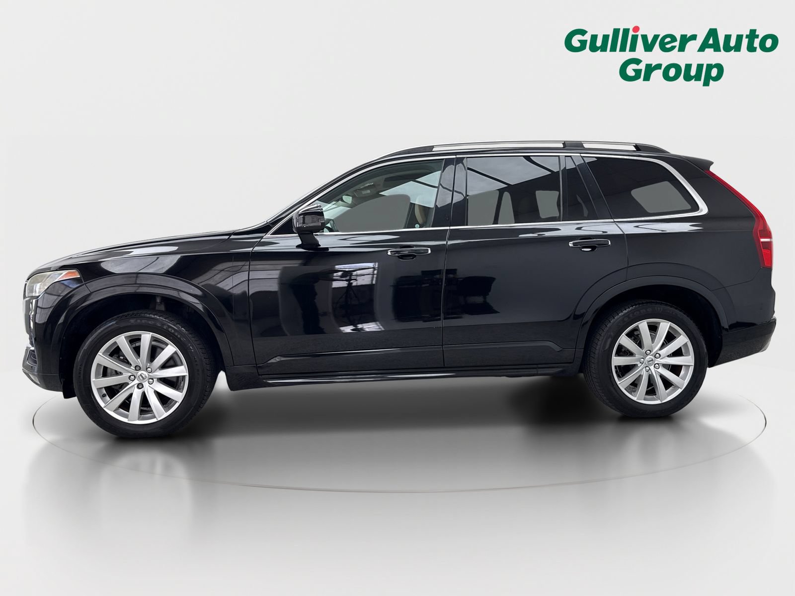 Used 2016 Volvo XC90 T6 Momentum w/ Protection Package Plus AWD/4WD image 3