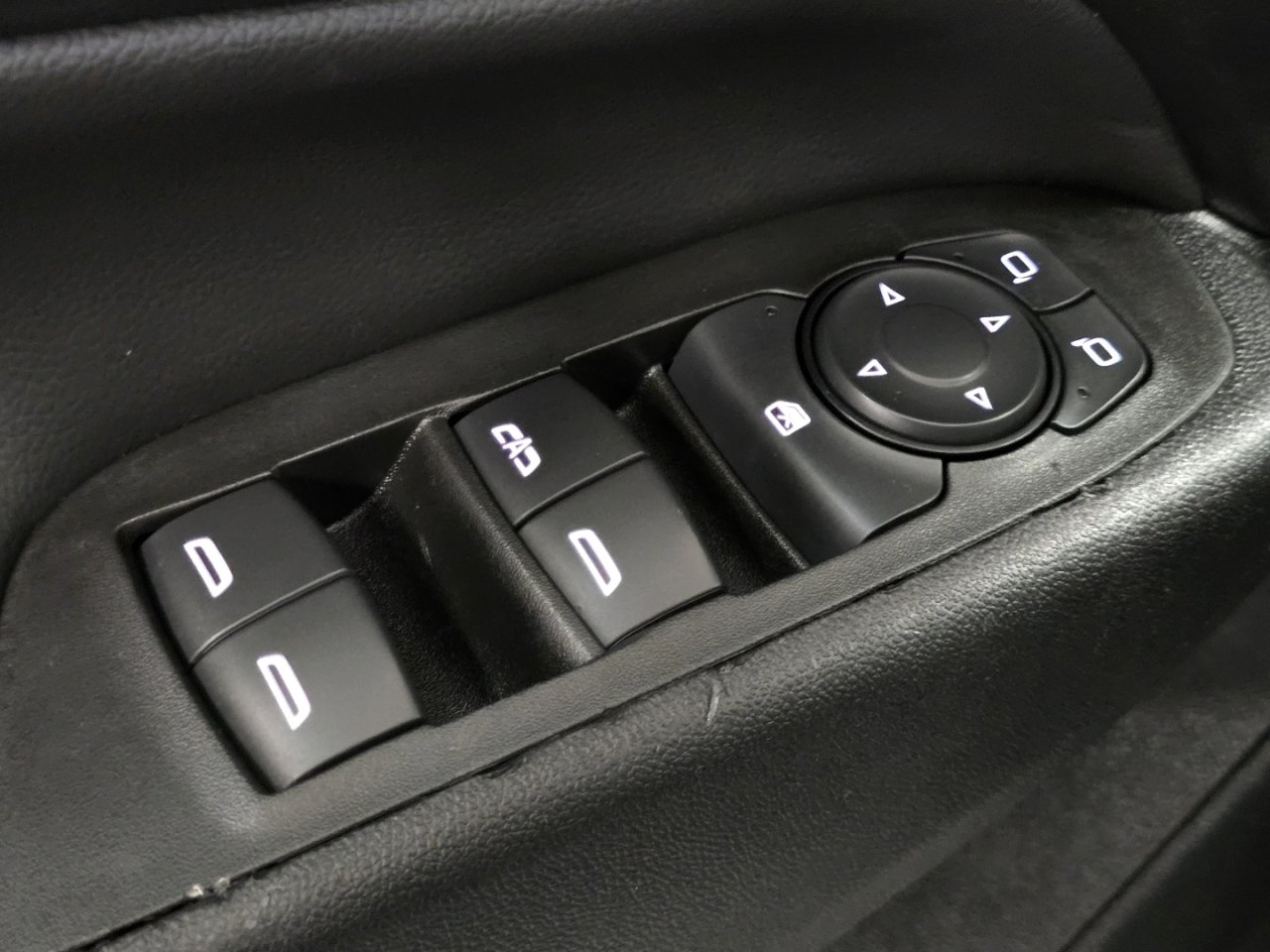 Used 2022 Chevrolet Equinox LT image 24